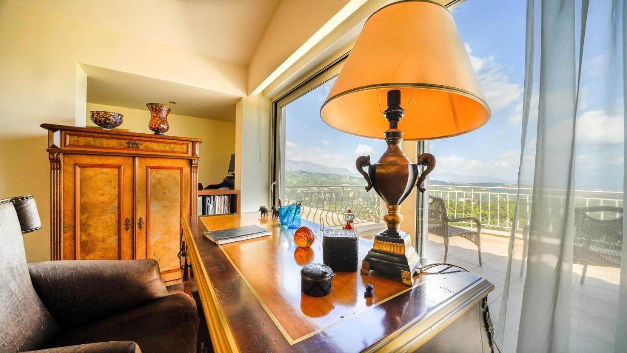 Luxury Villa Allure Dhafnes Екстер'єр фото